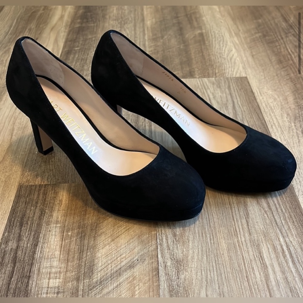 Stuart Weitzman “Larsa” platform pumps in black suede